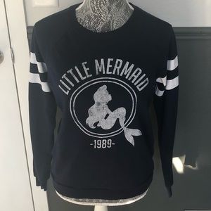 Disney Little Mermaid 1989 Graphic Sweatshirt Women’s Small Varsity  Crewneck